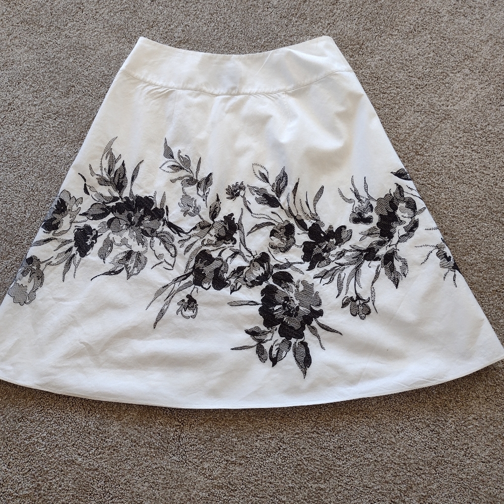Ann Taylor embroidered flare skirt